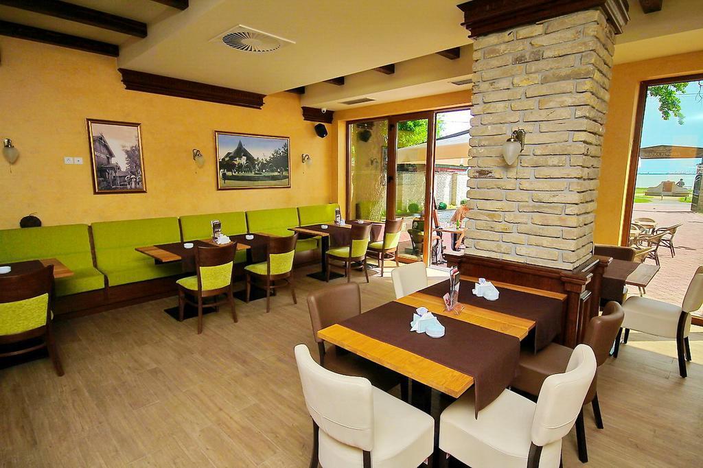 Vila Palic Hotell Exteriör bild