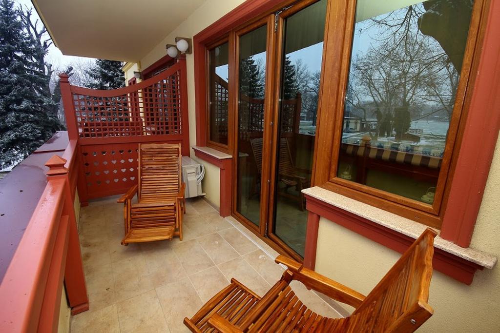 Vila Palic Hotell Exteriör bild